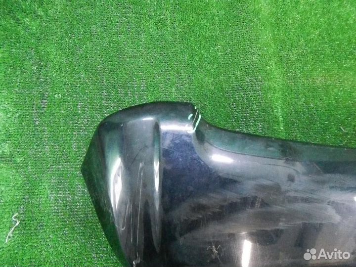 Спойлер крышки багажника Toyota Land Cruiser 200