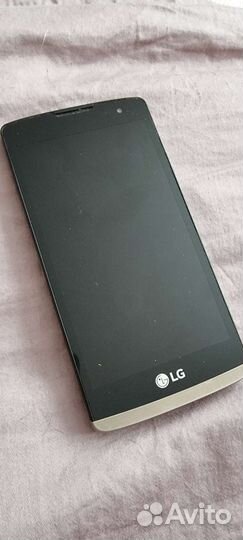 Телефон LG