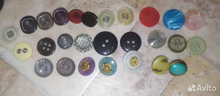 Пуговицы, заклепки
