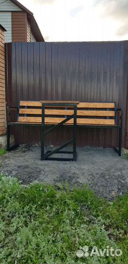 Скамейка и столик в стиле лофт