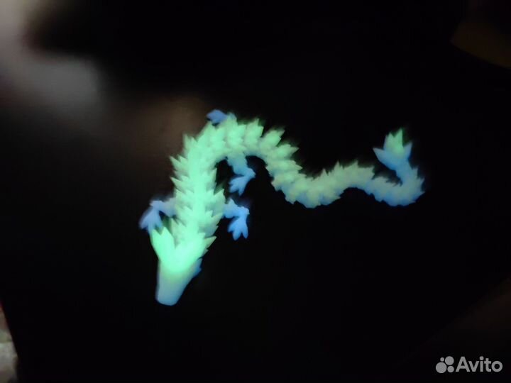 Дракон 3D светится в темноте