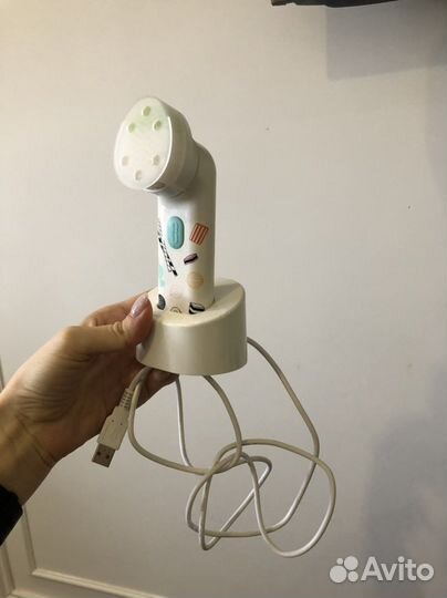 Шетка для умывания Clinique