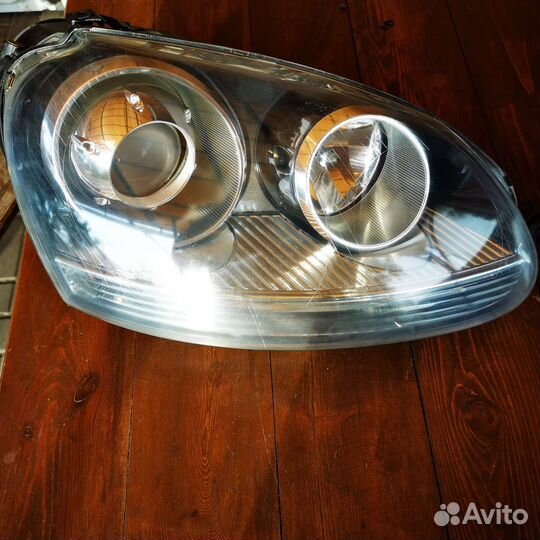 Фары xenon VW Golf 5 / Jetta 5