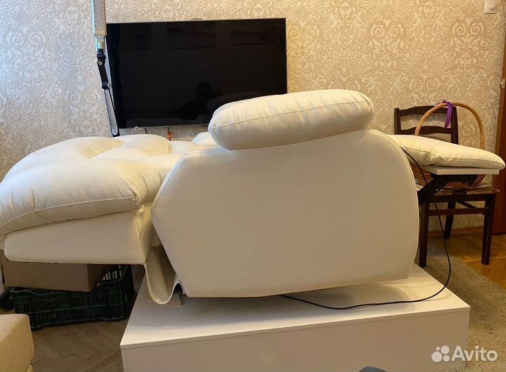 Кресло реклайнер электрическое и стул седло