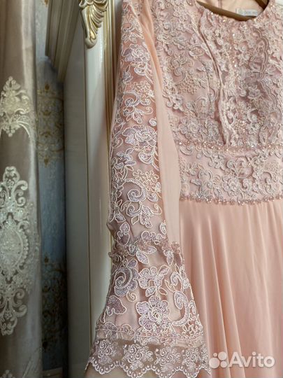 Вечернее платье в пол