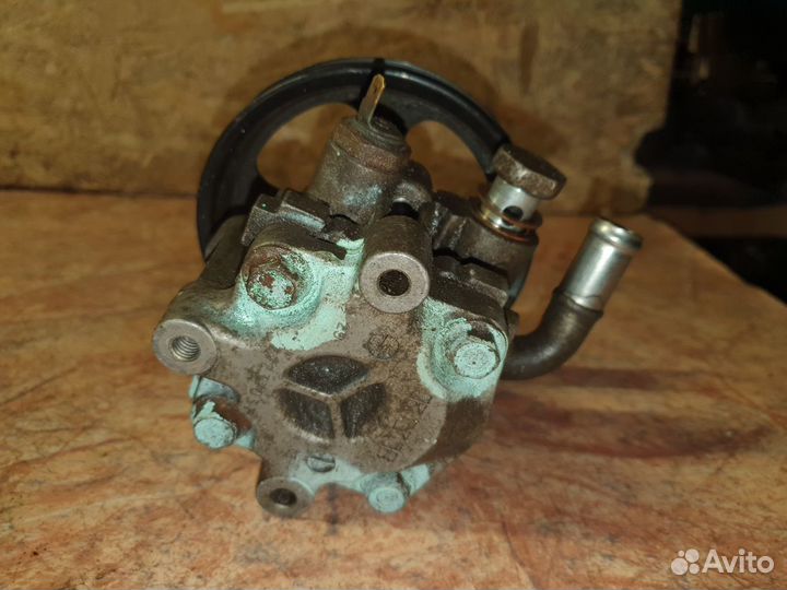 Mitsubishi outlander 1 CU насос гура