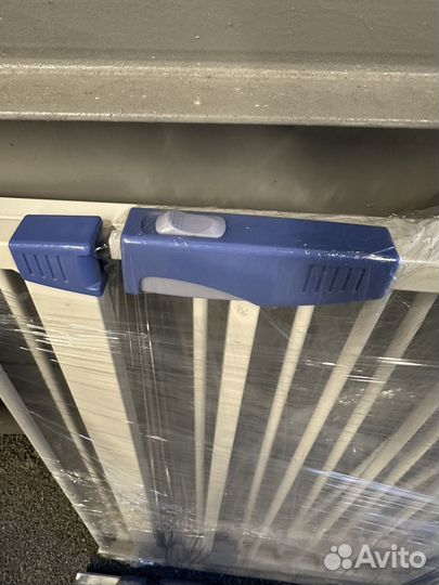 Барьер калитка для проемов и лестниц