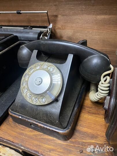 Винтажные и старинные телефоны