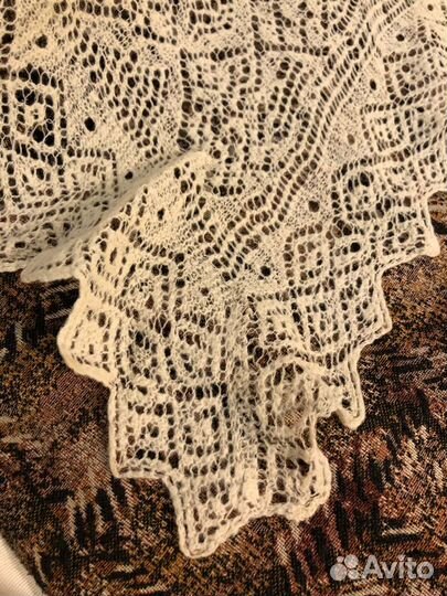 Платок шерстяной пуховой 