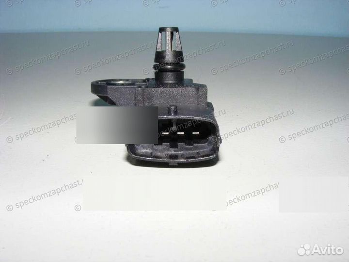 Датчик давления воздуха (во впускном коллекторе)