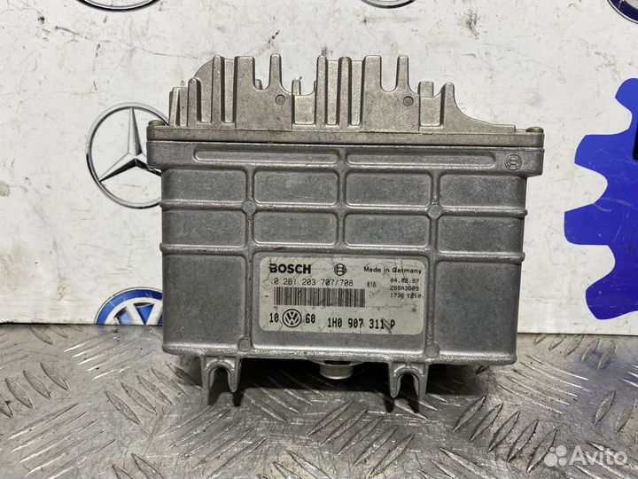 Блок управления двигателем Golf 3 Passat B4