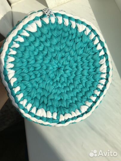 Корзина вязаная ручной работы