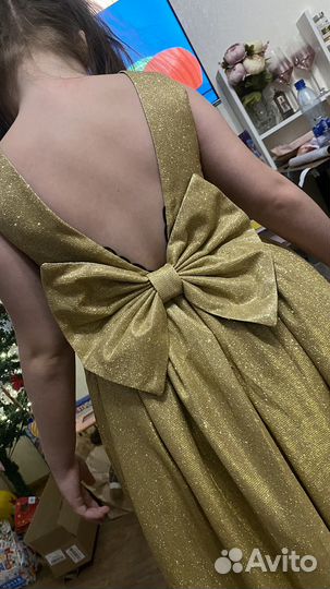 Нарядное платье