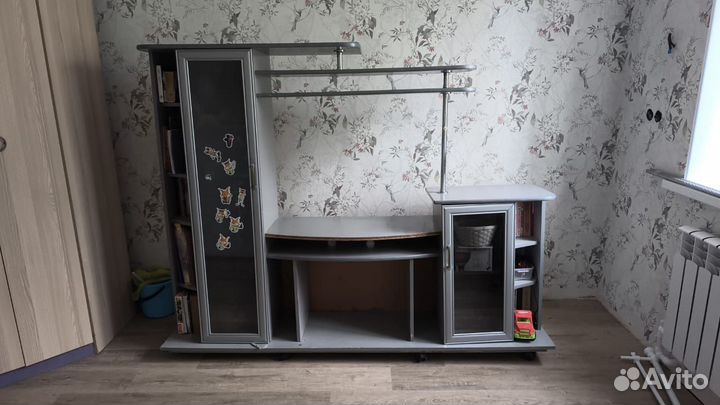 Горка под телевизор