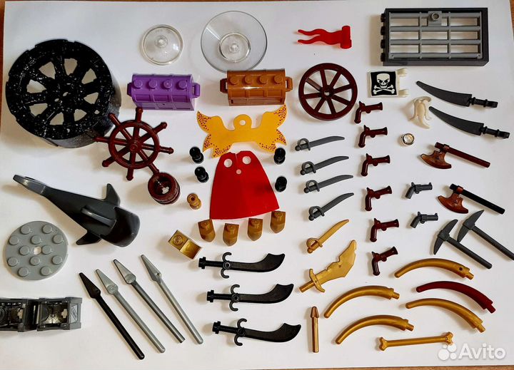 Lego минифигурки много