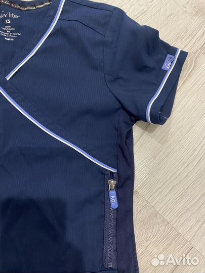 Медицинский костюм KOI размер xs