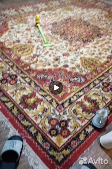 Шерстянной ковер