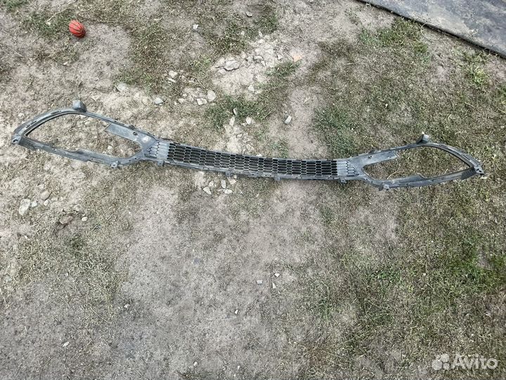 Решетка переднего бампера 86560-a2300