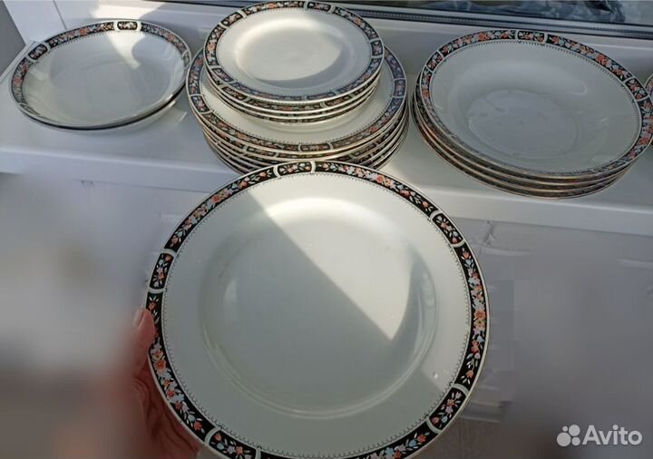 Набор тарелок