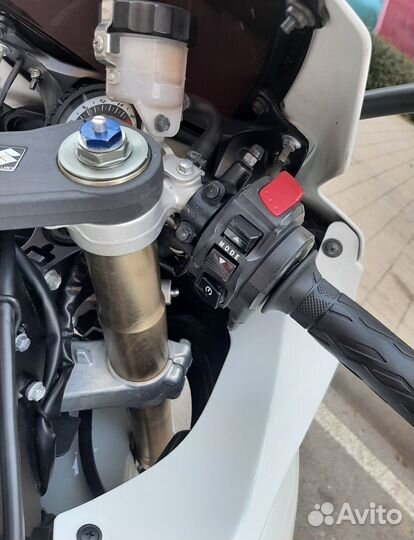 Suzuki gsx r 600 k8