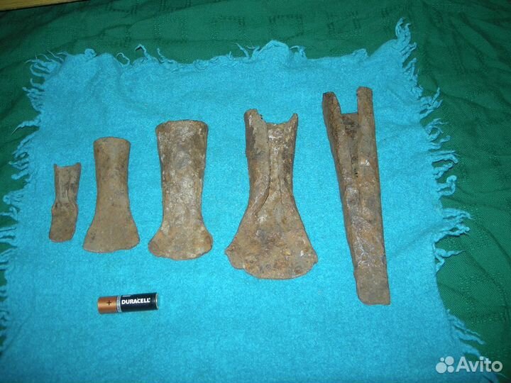 Мотыги старинные XII век коловый сошник