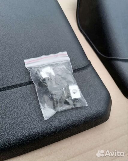 Новые брызговики (комплект) для Hummer H2