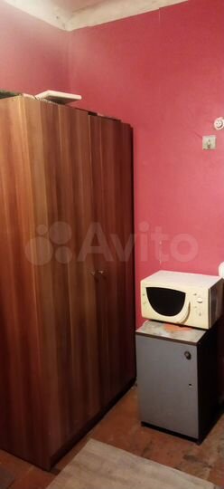 Комната 10 м² в 3-к., 1/2 эт.