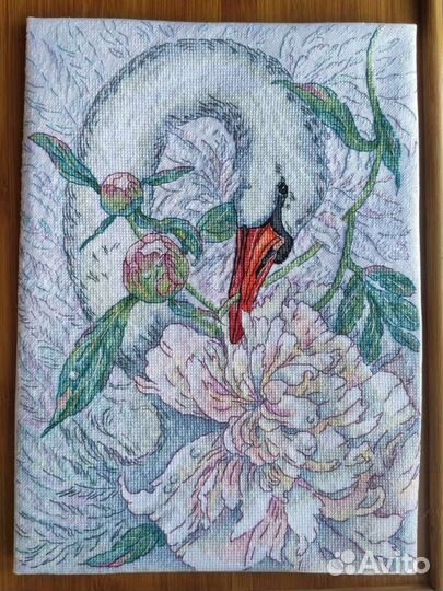 Картина, вышивка крестом, лебедь, пионы