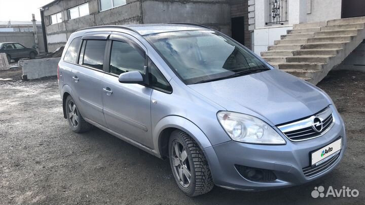 Opel Zafira 2008 1 8