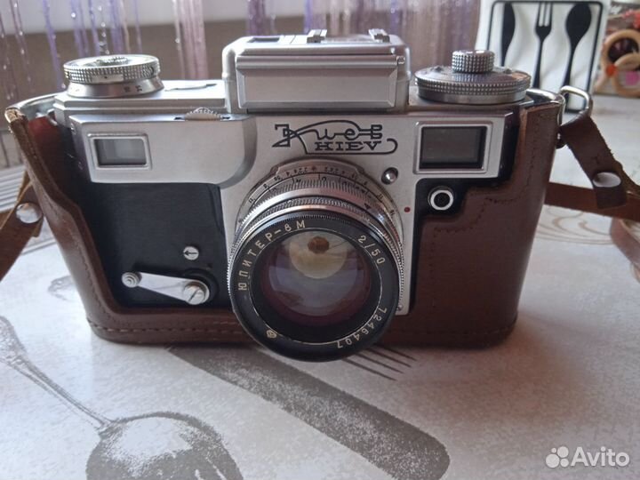 Пленочный фотоаппарат