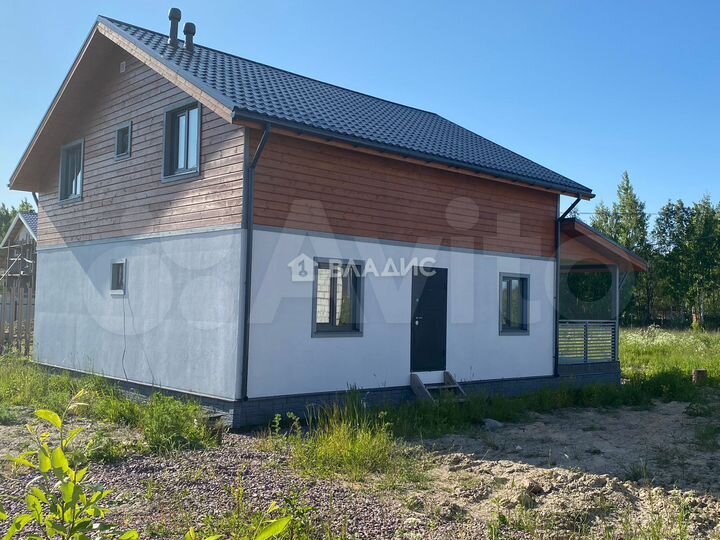 Дом 154,4 м² на участке 6 сот.