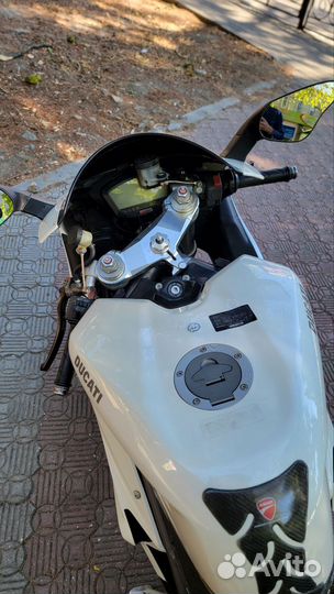 Ducati 848