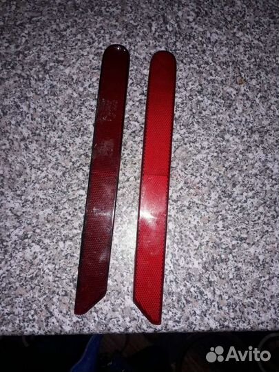 Отражатели задние на Джили мк,за 1 шт