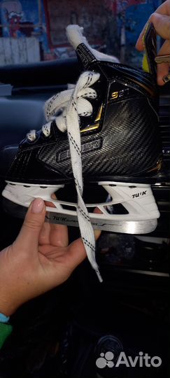 Хоккейные коньки bauer