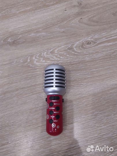 Игрушечный микрофон