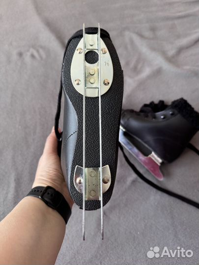 Коньки детские 32