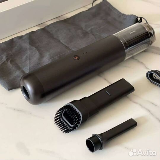 Автомобильный пылесос Baseus