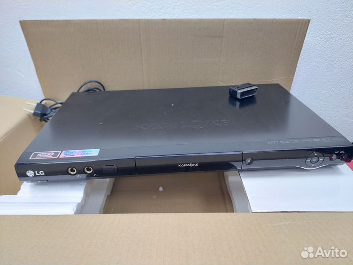 DVD Караоке LG DKS-9000 в коробке