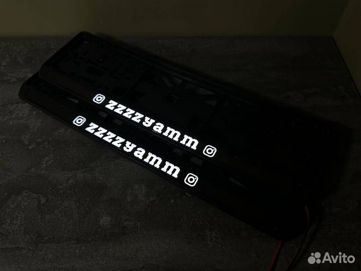 Номерная рамка с вашим логотипом