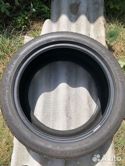 Dunlop Sport Rover GTX 255/40 R18 и 285/35 R18 97W