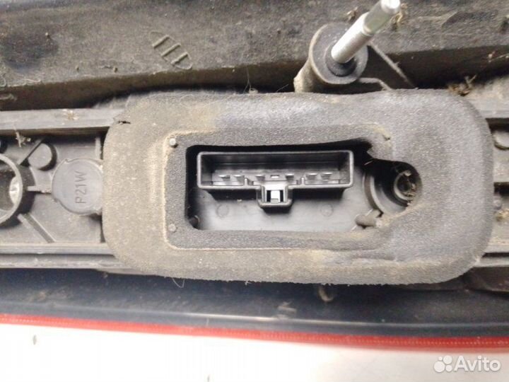 Фонарь задний правый Ford C-Max 2003-2010 минивэн