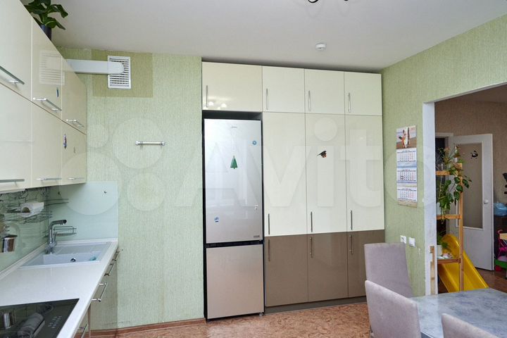 4-к. квартира, 98,4 м², 1/17 эт.