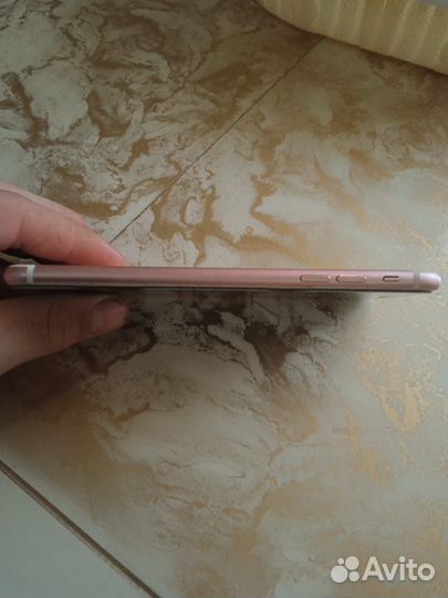 Телефон iPhone 7Plus 128gb