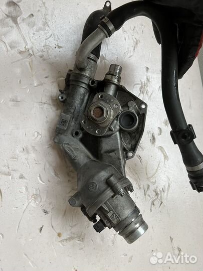 Помпа BMW M2 M3 M4 11517846361