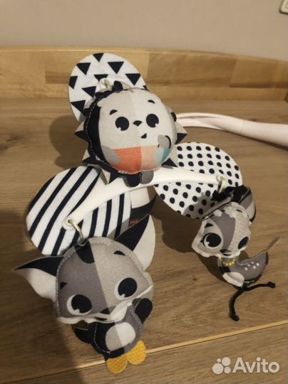 Мобиль на кроватку tiny love день и ночь