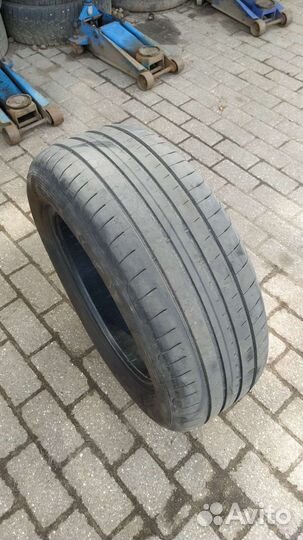 Goodyear Eagle F1 Asymmetric 5 235/55 R17