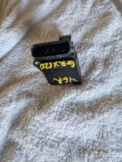 Датчик расхода воздуха Toyota Mark X 2220415010