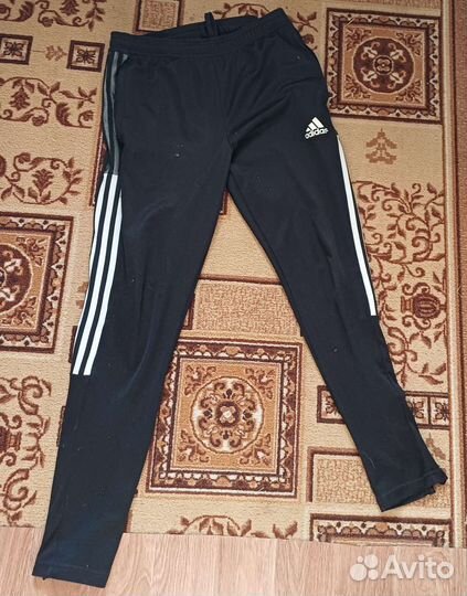 Спортивные штаны adidas