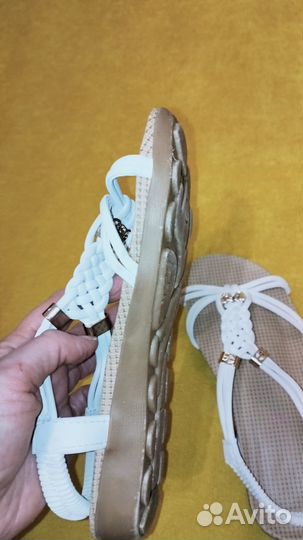 Сандалии женские 35 размер