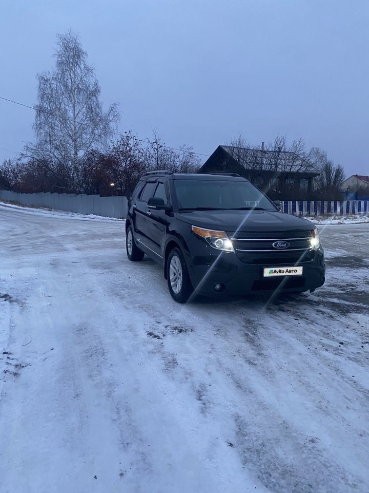 Ford Explorer: фото владельца